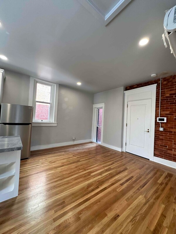 Building Photo - 1234 S 1st St