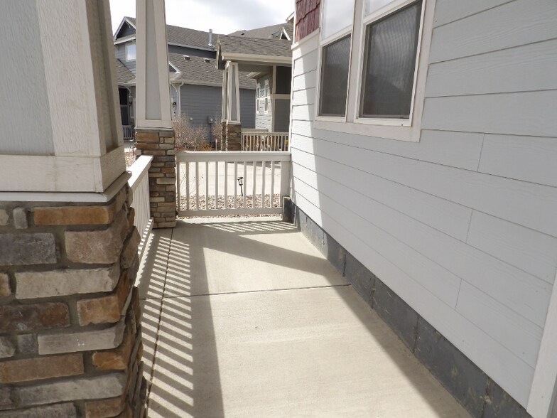 Building Photo - 1552 Grand Overlook St