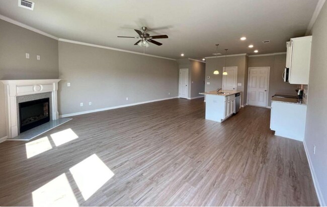 Building Photo - 5136 Fox Den Rd