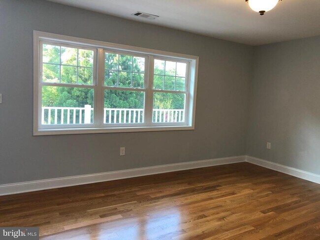 Building Photo - 3605 Quesada St NW