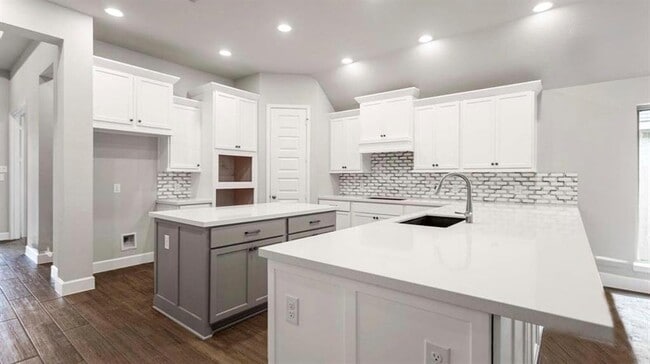 Building Photo - 16819 Ramsay Cascades Dr