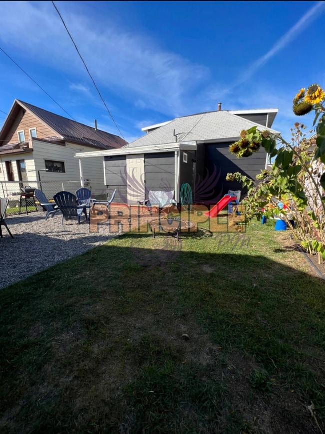 Building Photo - Adorable 3 bed house in great family frien...