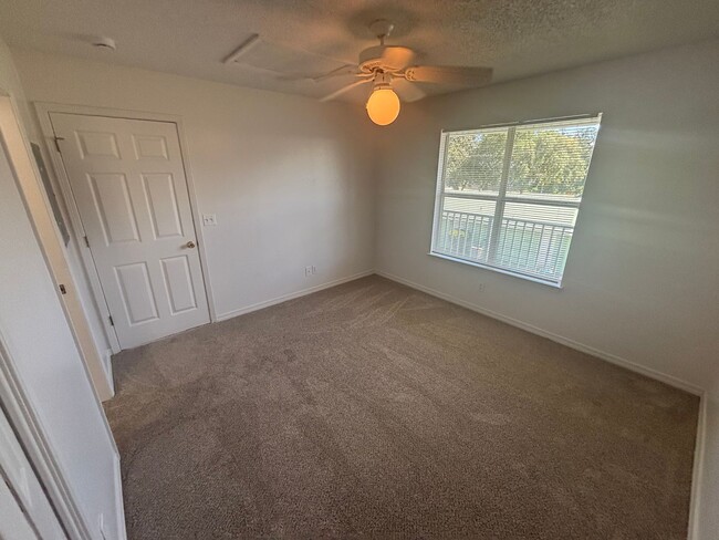 Building Photo - 565 Florosa Ct