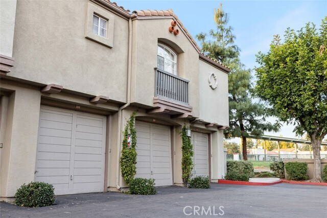 Building Photo - 2800 Keller Dr