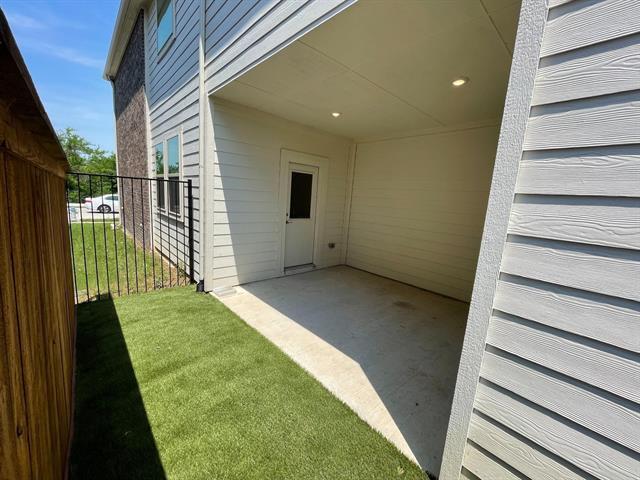 Building Photo - 7921 Chapman Cir