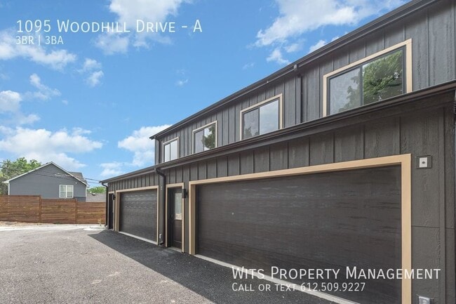 Building Photo - 1095 Woodhill Dr