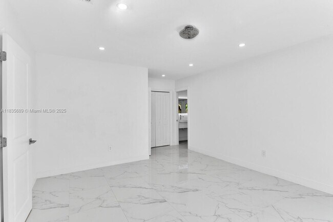 Building Photo - 7860 SW 180th St