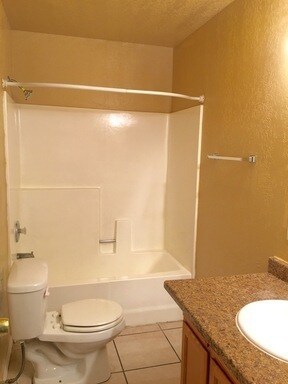 Building Photo - 2/2  Town-homes in Central Phoenix!!