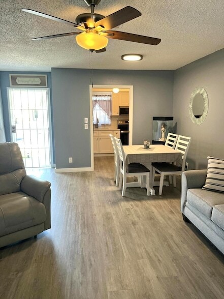 Building Photo - 2551 Emory Dr W