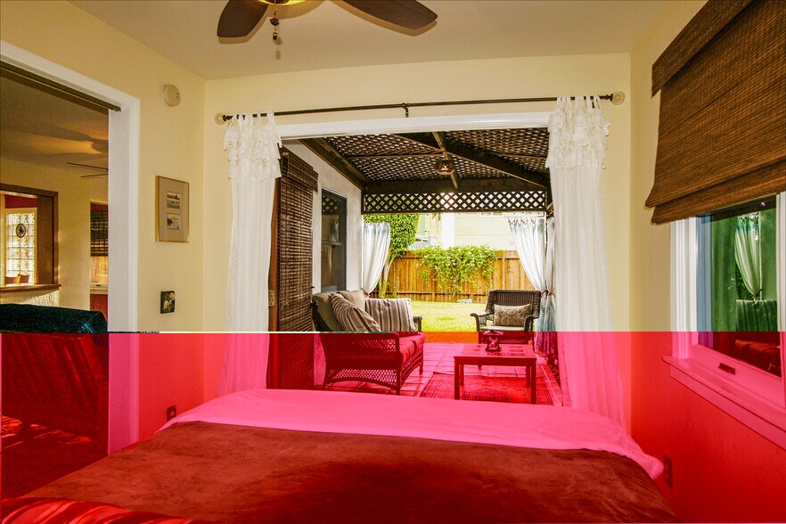 Bedroom opens out into cabana room and yard through double french doors - 14 S Venice Blvd