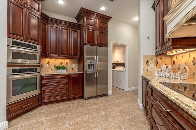 Building Photo - 3829 Spruce Pine Dr