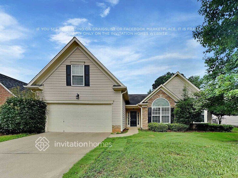 Primary Photo - 1029 S Creek Dr