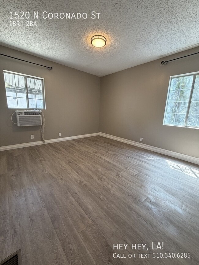 Building Photo - 1520 N Coronado St