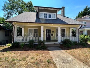 Building Photo - 116 N Sunset Dr