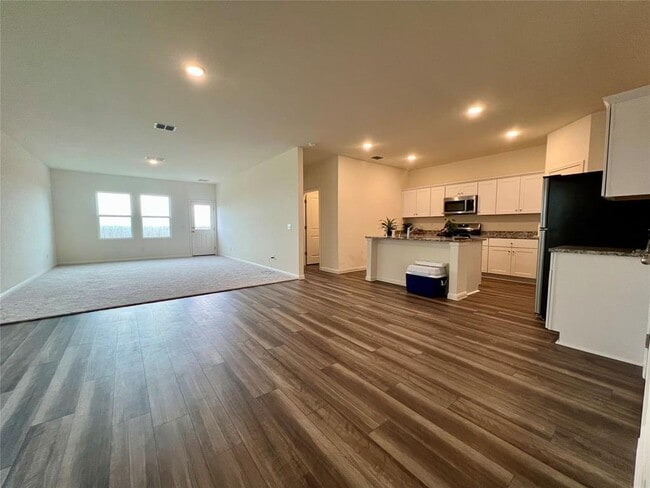 Building Photo - 509 Lagoon Dr