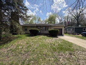 Building Photo - 814 Taylor St