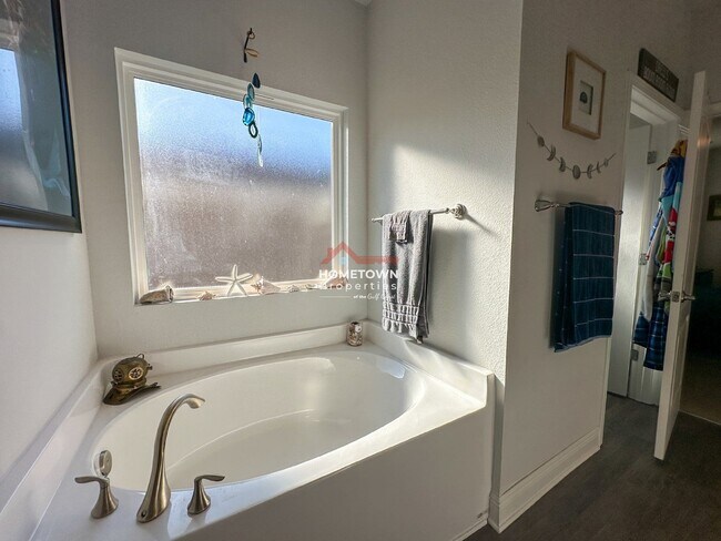 Building Photo - 3613 Conley Dr