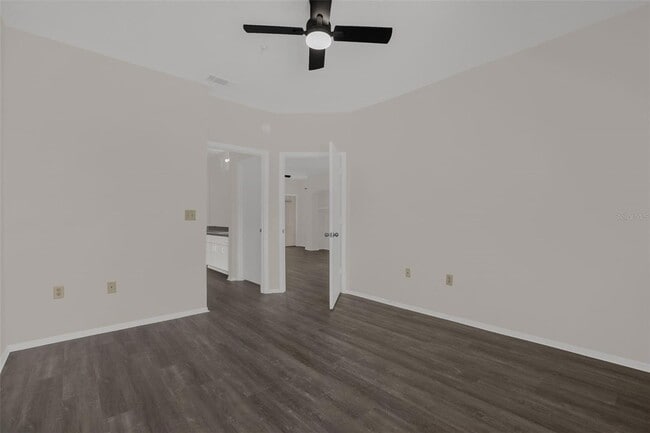 Building Photo - 1325 Rotonda Point