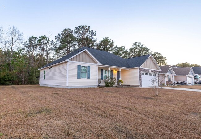 Building Photo - Ready NOW! Close to MARSOC, Stone Bay & MCB Camp LeJeune Sneads Ferry Gates