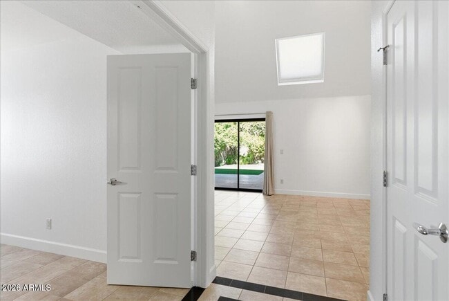 Building Photo - 5309 N 24th Pl