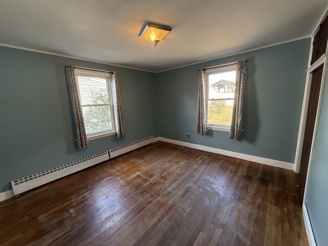 Building Photo - 66 Memory Ln