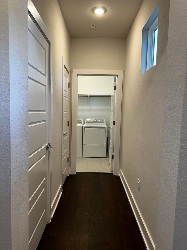 Building Photo - For Lease – Modern 2023 Condo Backing to Greenbelt | Creekside at Pioneer Crossing West