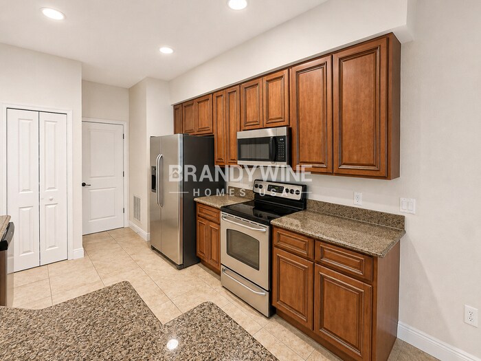 Building Photo - 2417 Montiano Ct