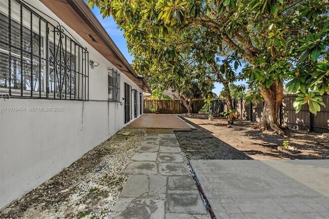 Building Photo - 13011 SW 80th St