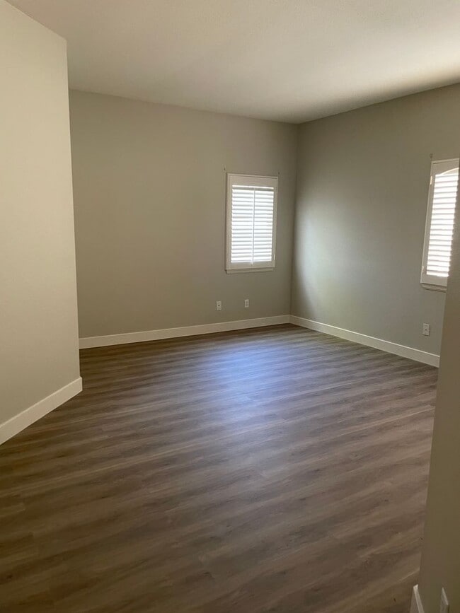 Building Photo - The Colony 55+