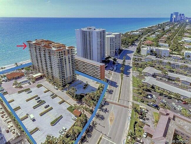 Building Photo - 2080 S Ocean Dr