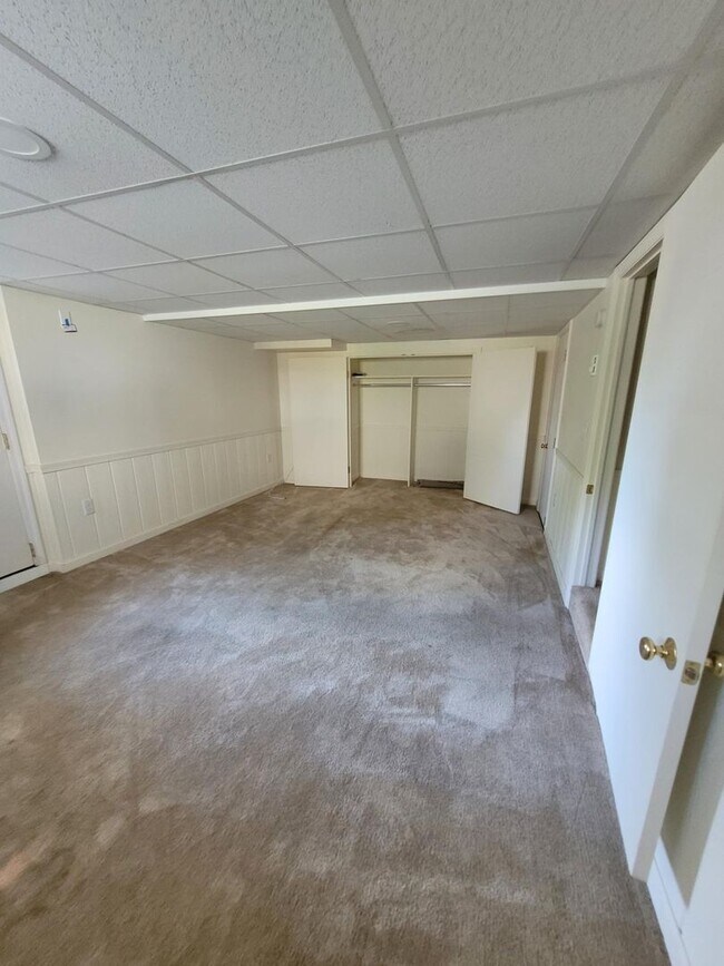 Building Photo - 135 W Main Street