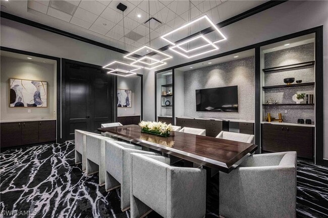 Building Photo - 5733 Oakmont Ct