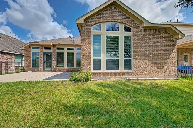 Building Photo - 26243 Crystal Cove Ln