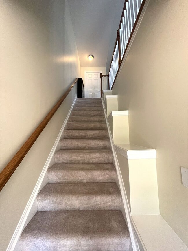 Building Photo - 5615 Frawley Dr