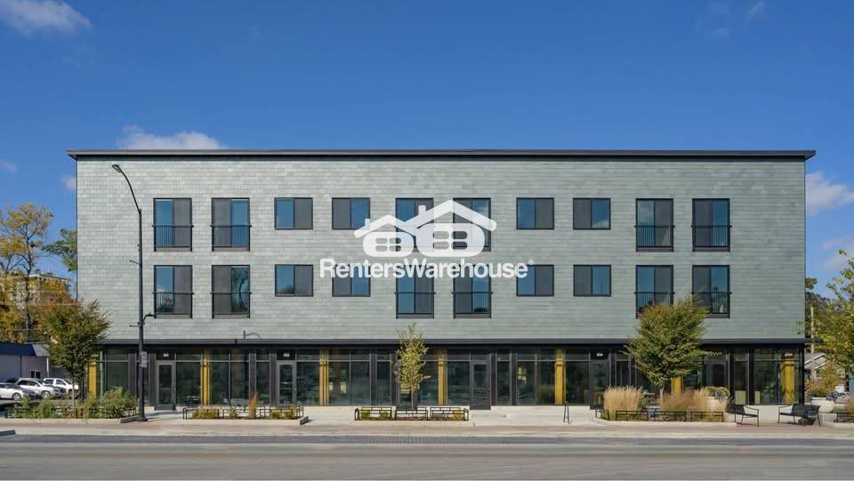 Primary Photo - 2701 Ingersoll Ave