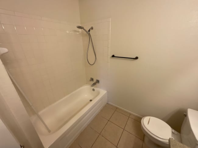 Building Photo - 5221 Kingston Dr