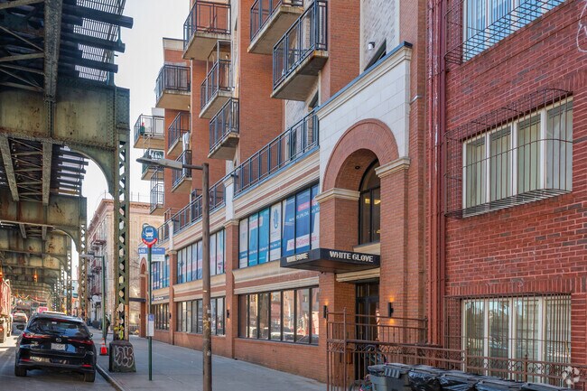 Building Photo - 89 Bartlett St