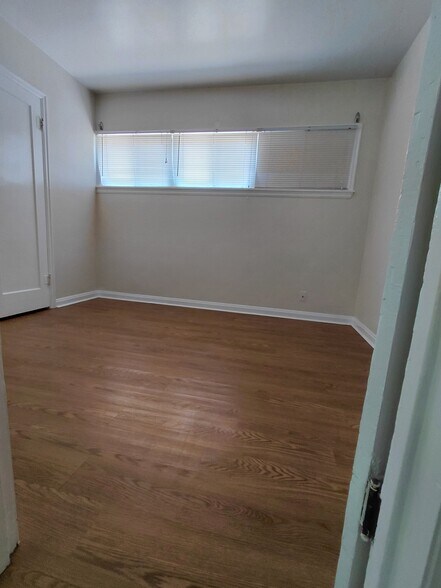 Bedroom - 3050 Snyder Ave