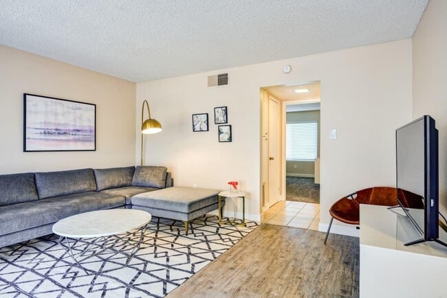 Building Photo - 935 Johnfer Way