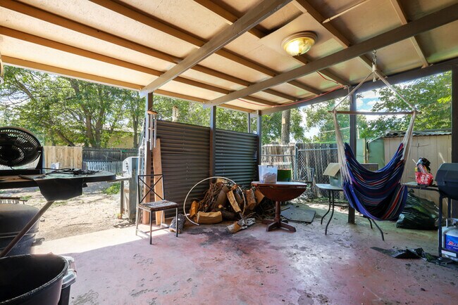 Building Photo - 2380 Middleton Ct