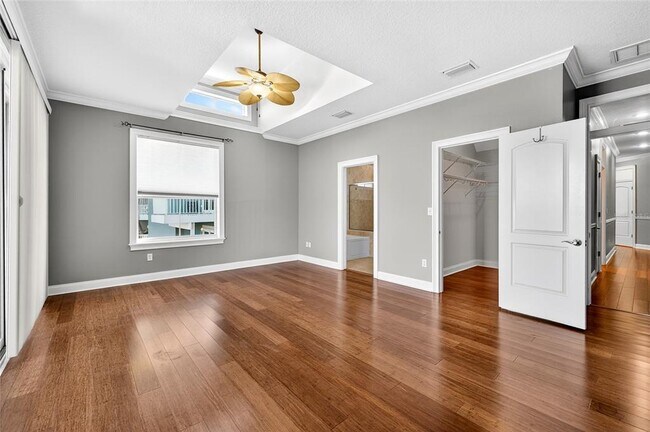 Building Photo - 2509 Bay Blvd