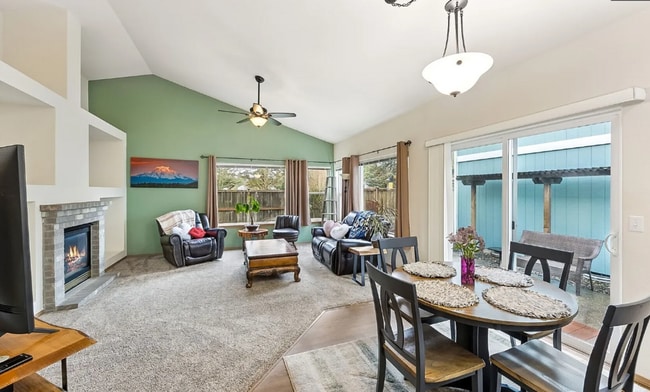 Building Photo - Beautiful 2 Bedroom, 2 Bath Bridlewood Rambler with Modern Upgrades in Tumwater