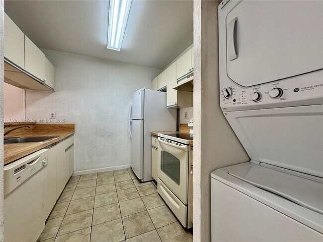 Building Photo - 1226 SW 113th Terrace
