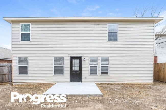 Building Photo - 8764 Stonebriar Ln