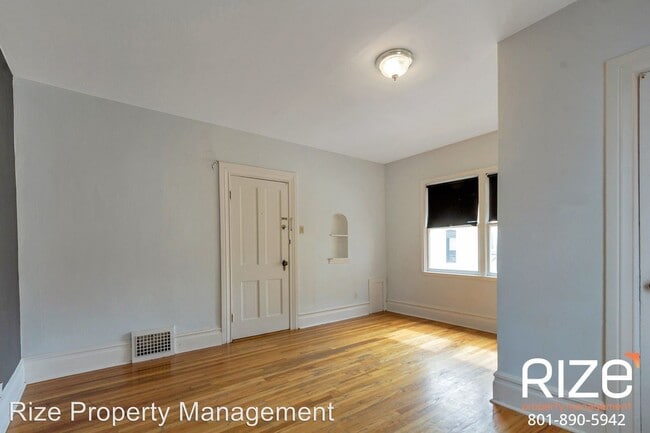 Building Photo - 327-333 E 100 S