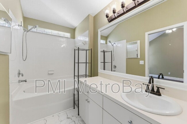Building Photo - 15016 Deer Meadow Dr