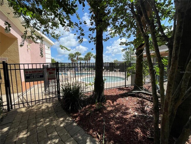 Building Photo - 2432 Caravelle Cir