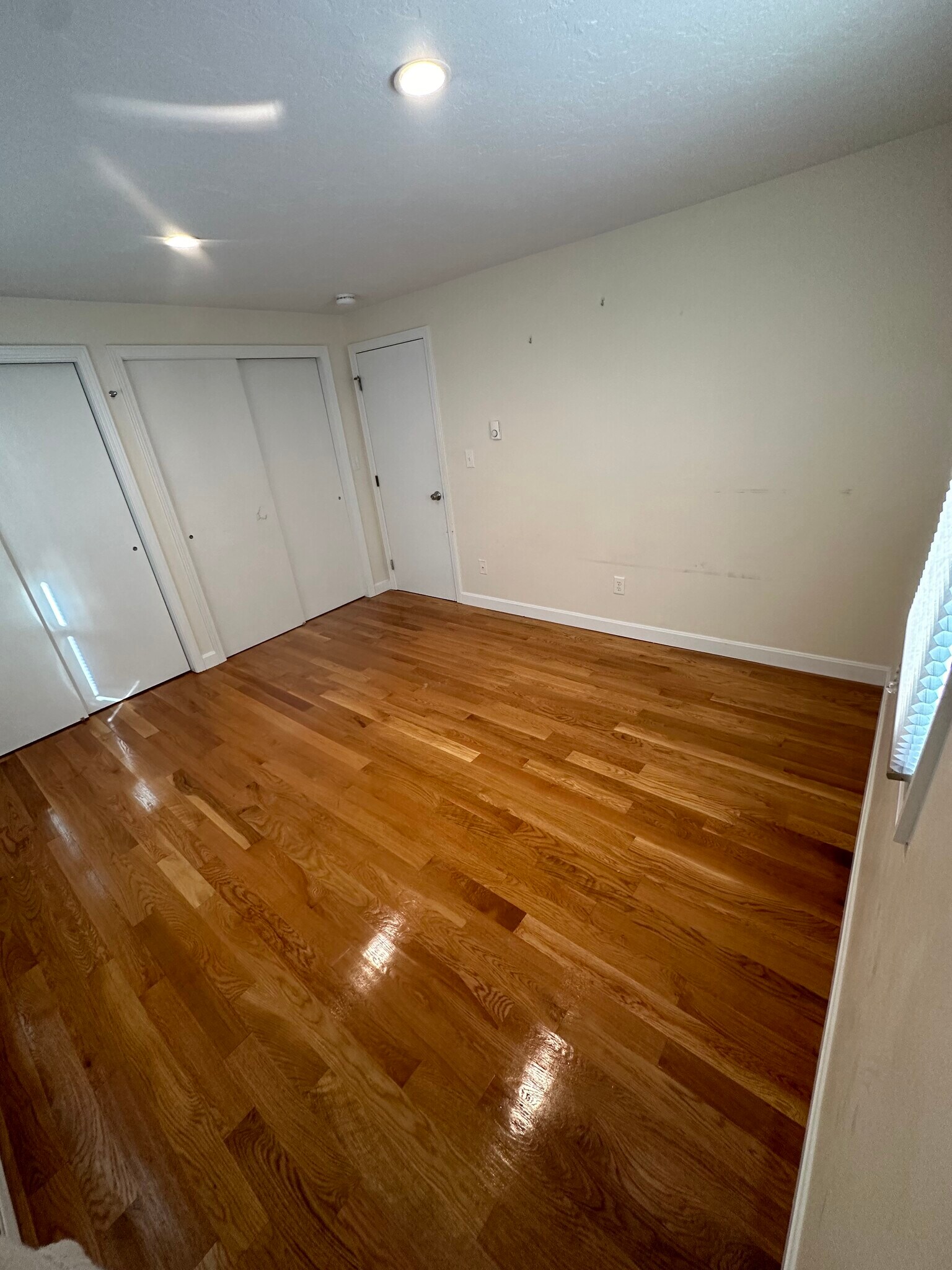 Building Photo - 48 Hauman St