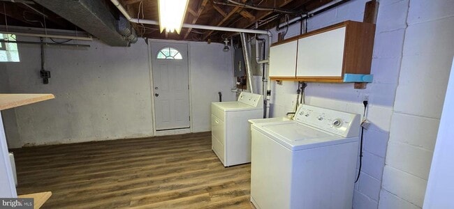 Building Photo - 1817 Darrich Dr