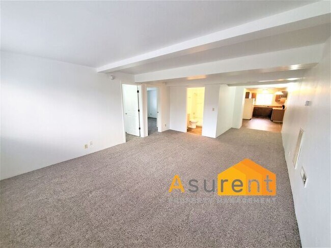 Building Photo - Great Apartment Available Soon!